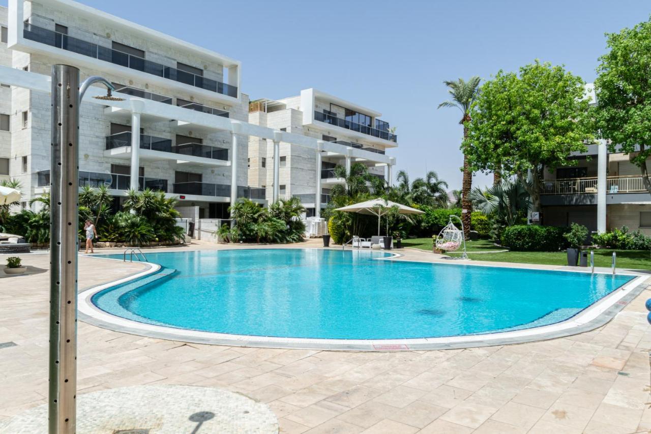 Appartamento דירת גן פונה לבריכה - Pool Garden View Eilat Esterno foto