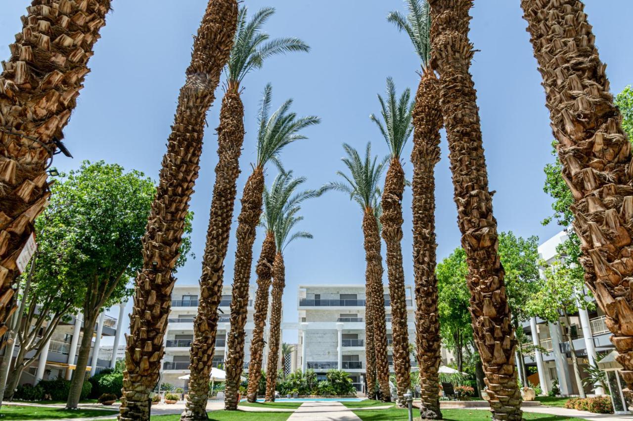 Appartamento דירת גן פונה לבריכה - Pool Garden View Eilat Esterno foto