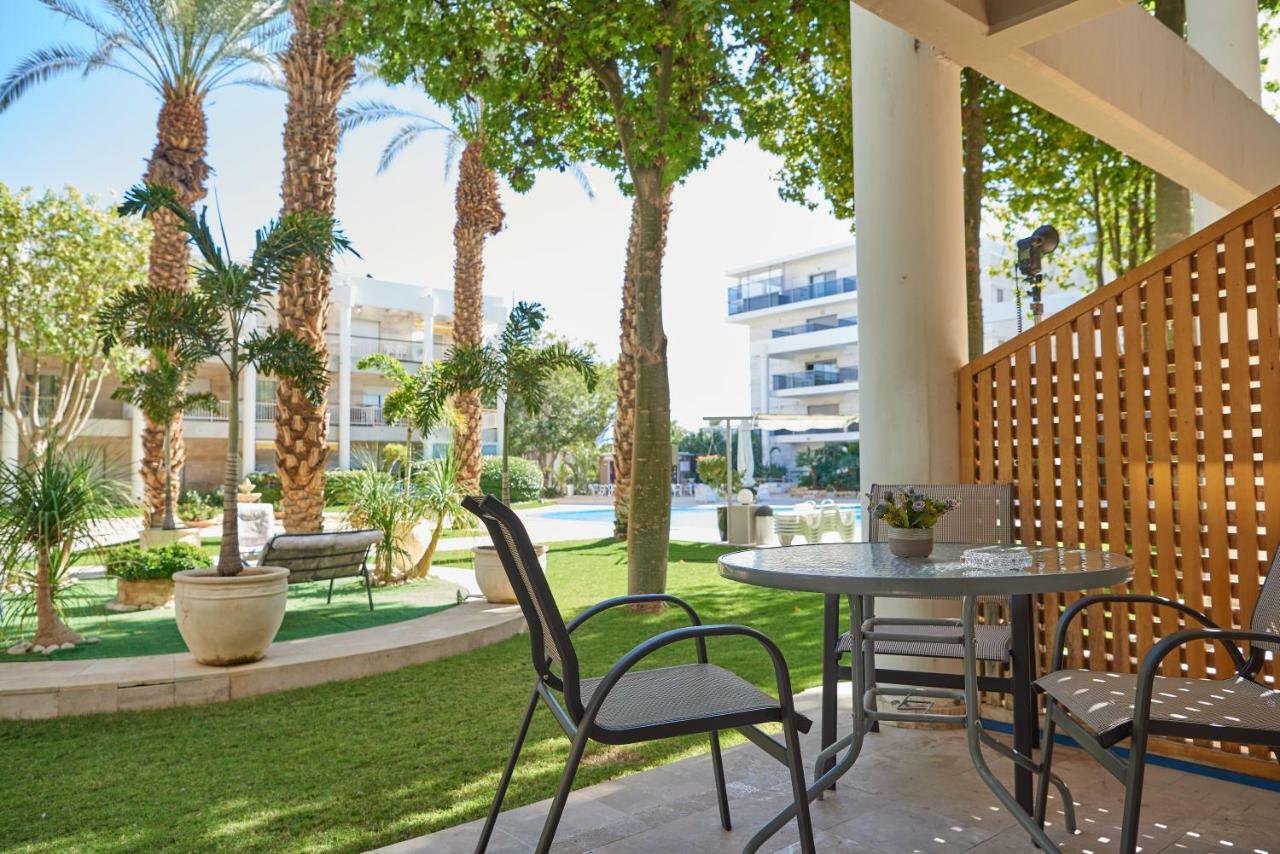 Appartamento דירת גן פונה לבריכה - Pool Garden View Eilat Esterno foto