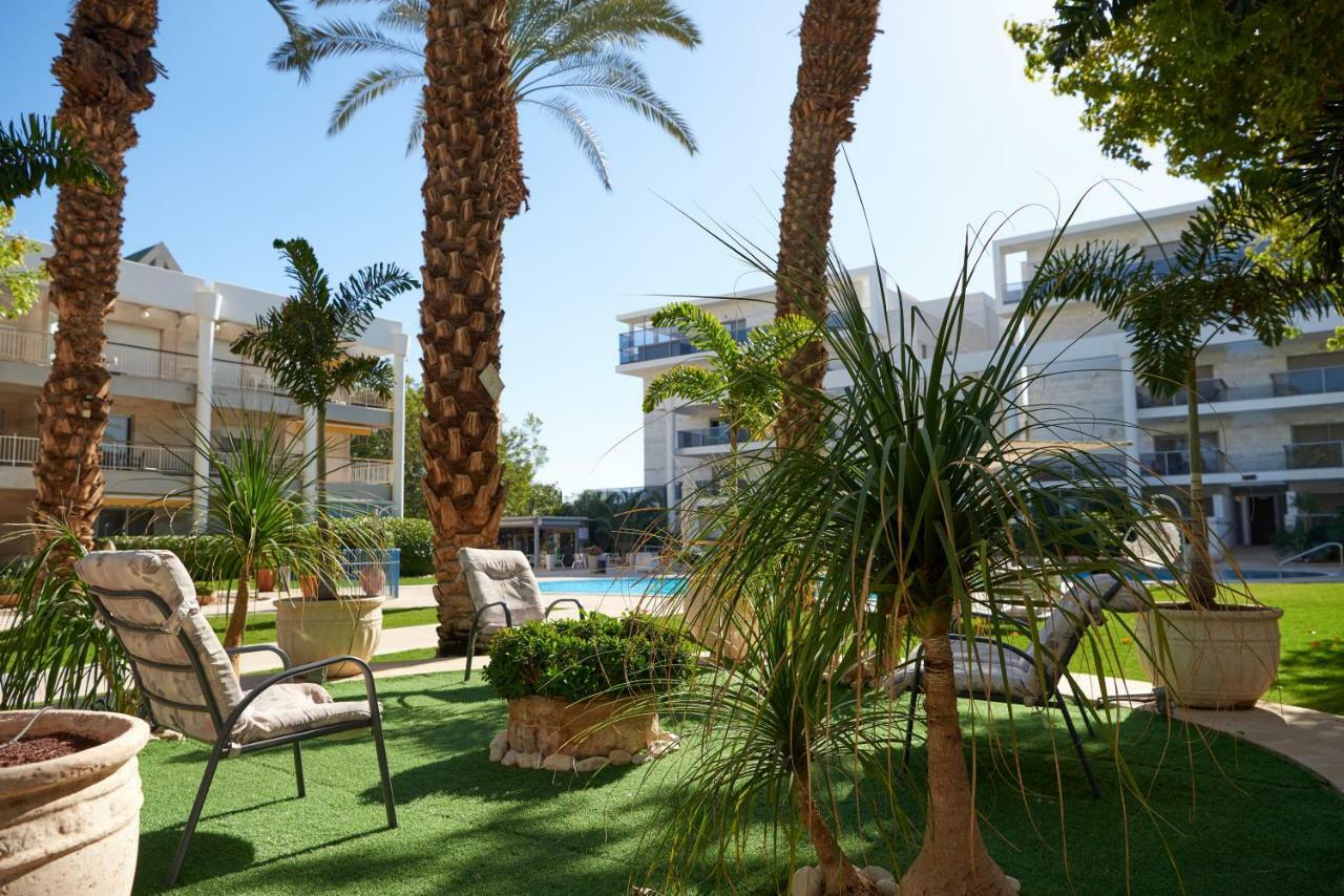 Appartamento דירת גן פונה לבריכה - Pool Garden View Eilat Esterno foto