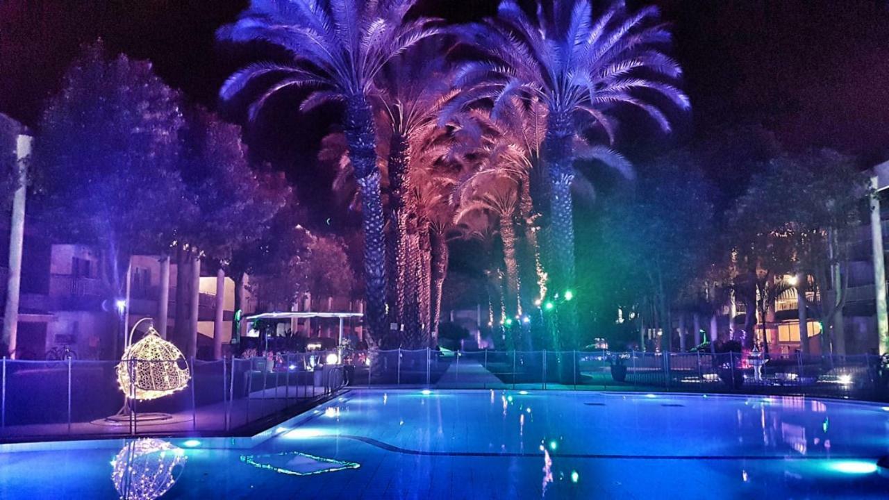 Appartamento דירת גן פונה לבריכה - Pool Garden View Eilat Esterno foto